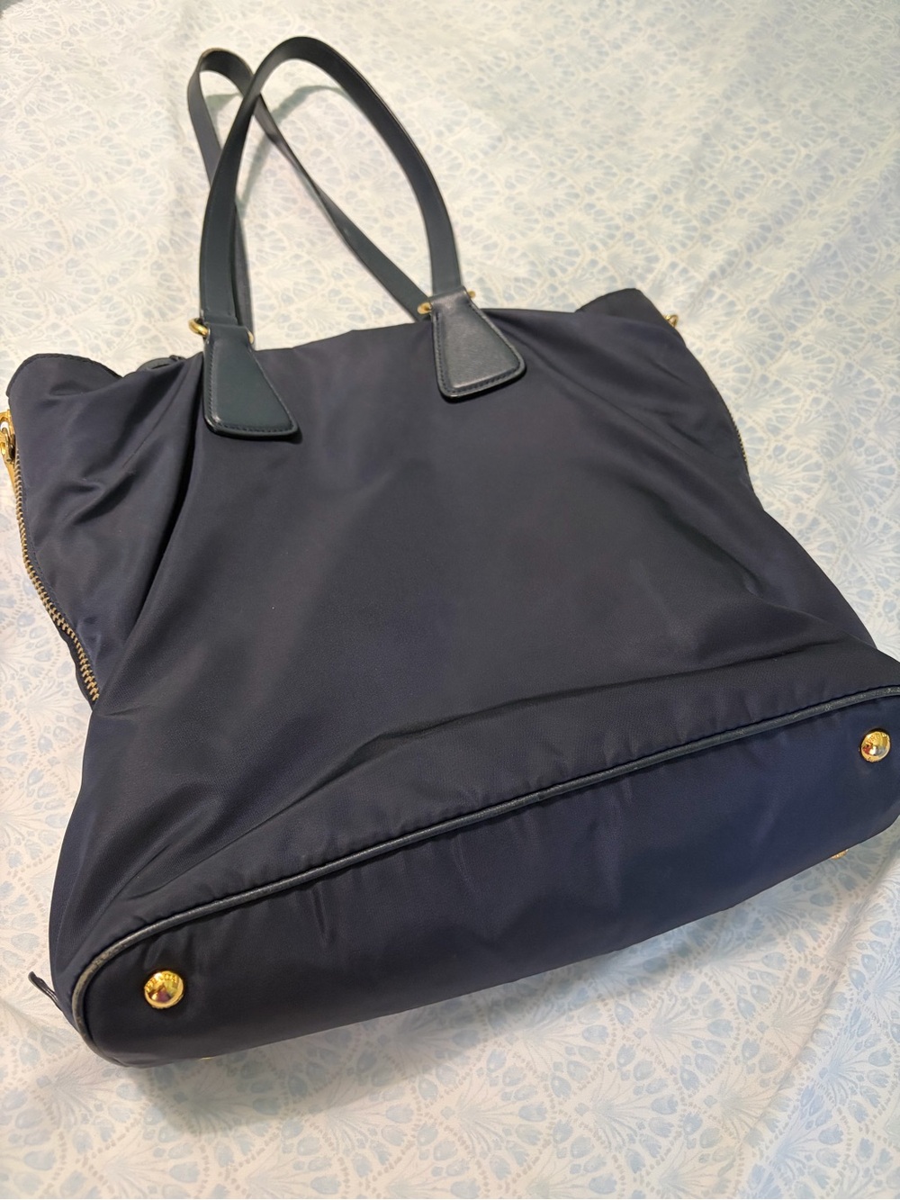 RARE Prada Tessuto Nylon Side zip Tote Bag with Leather Trim - Picture 3 of 8